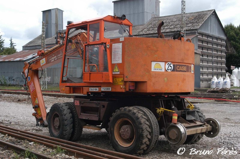 Case 688 P - CGG0004051 - Colas Rail (8) (light).jpg