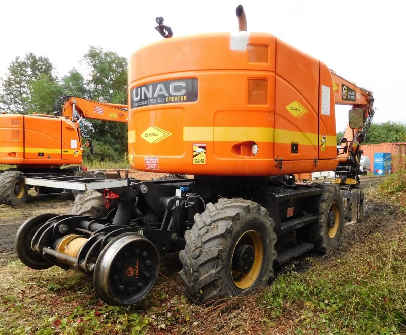 Unac 22 TRR UP2 - EY200118 - Colas Rail (St Jodard 10-2021) Photo 2.JPG