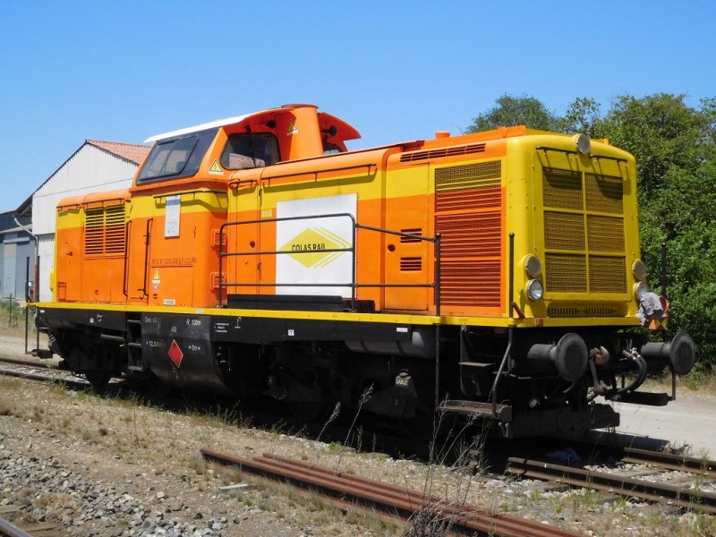 V212 - 92 87 0 212 008-2 - Colas Rail (Ex 182 597-4) St-George-d'Aurac 05-2022 (3).JPG