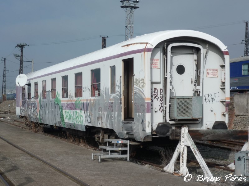 DEV - 80 87 979 1 092-0 Uas H540 - SNCF-DJ (5)  (light).jpg