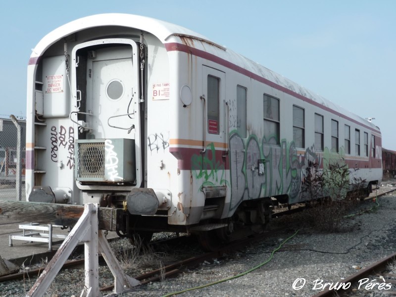 DEV - 80 87 979 1 092-0 Uas H540 - SNCF-DJ (6)  (light).jpg
