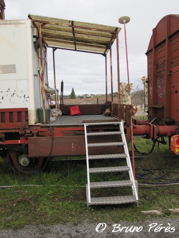 K55 - 40 87 959 4 005-0 - SNCF-TL - Bungalow (11) (light).JPG