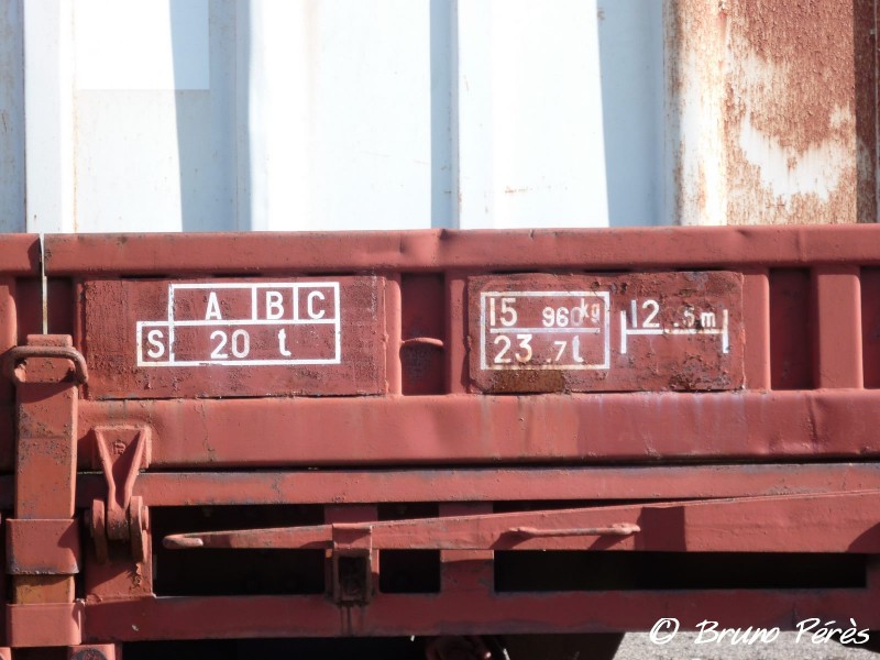 K55 - 40 87 959 4 414-4 - SNCF-TL - Bungalow (3) (light).jpg