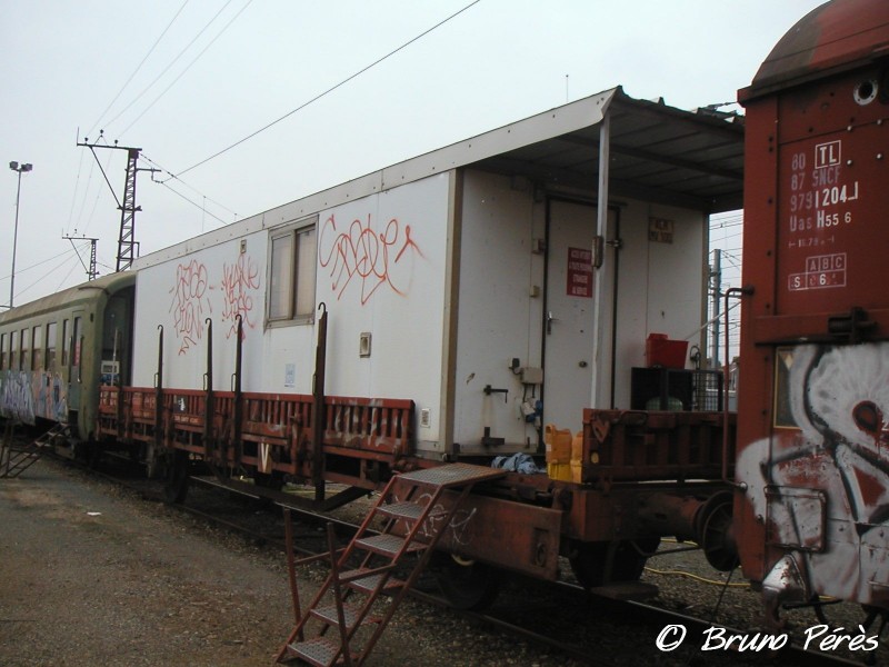 K55 - 40 87 959 4 876-4 - SNCF-TL - Bungalow (9) (light).jpg