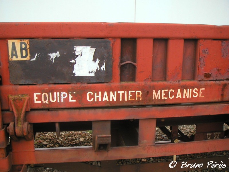 K55 - 40 87 959 4 876-4 - SNCF-TL - Bungalow (4) (light).jpg