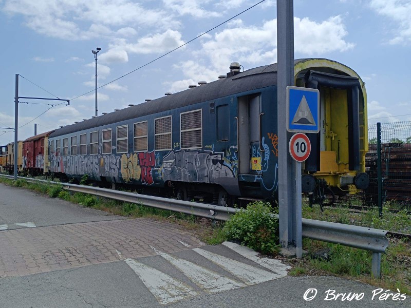 DEV - 80 87 979 3 285-8 Uas H 55 0 - SNCF RESEAU (2) (light).jpg
