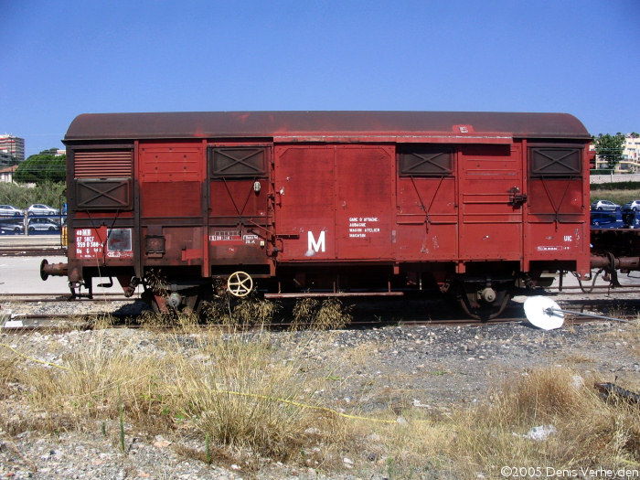 wagonmagasinr.jpg
