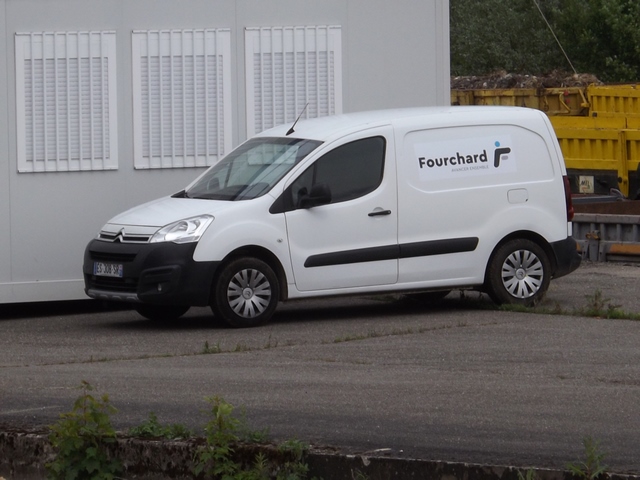 DSCF6742 (Copier).JPG