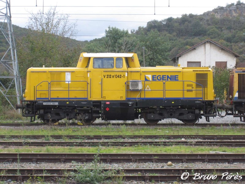 V212 - 92 87 0 212 042-1 - E-Génie (4) (light)-2.JPG