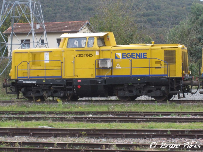 V212 - 92 87 0 212 042-1 - E-Génie (5) (light).JPG