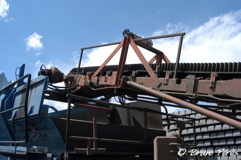Cribleuse SPRO 1000 - 99 87 9 350 510-3 - Colas Rail (47) (light).jpg