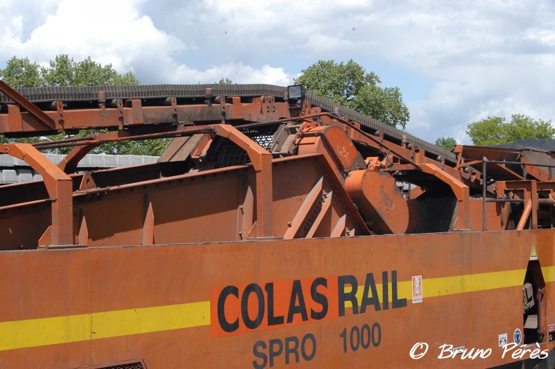 Cribleuse SPRO 1000 - 99 87 9 350 510-3 - Colas Rail (54) (light).jpg