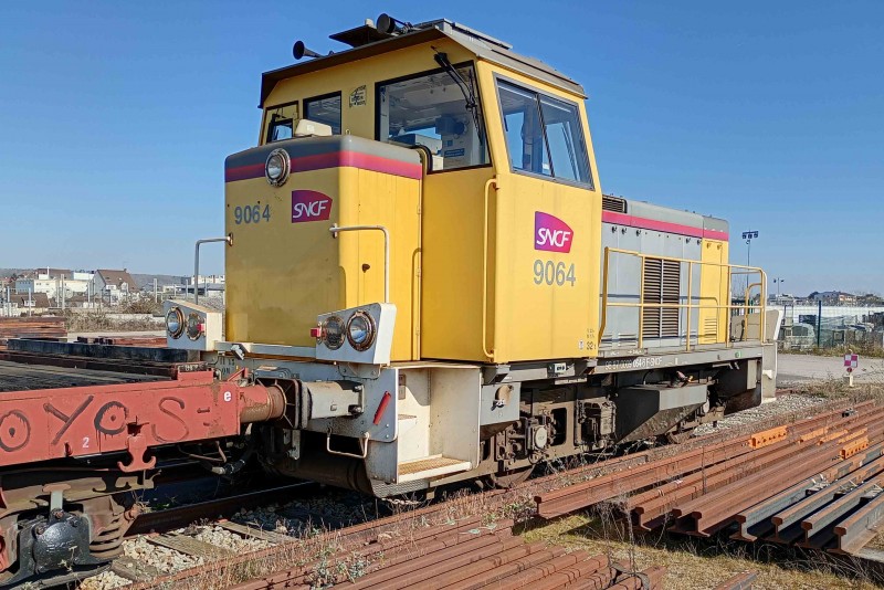 9064 2.jpg