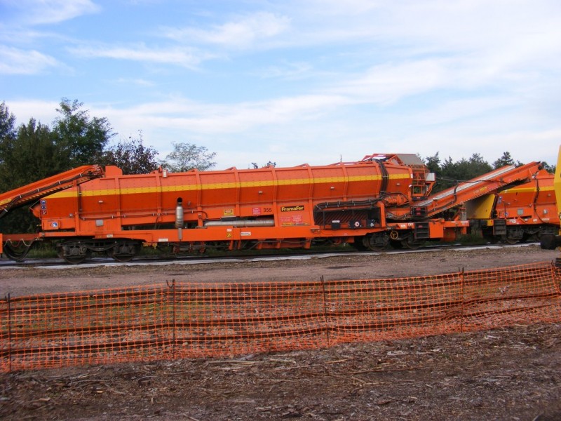 VAD 140 - 99 87 9 352 576 2 - COLAS RAIL (1) (Copier).JPG