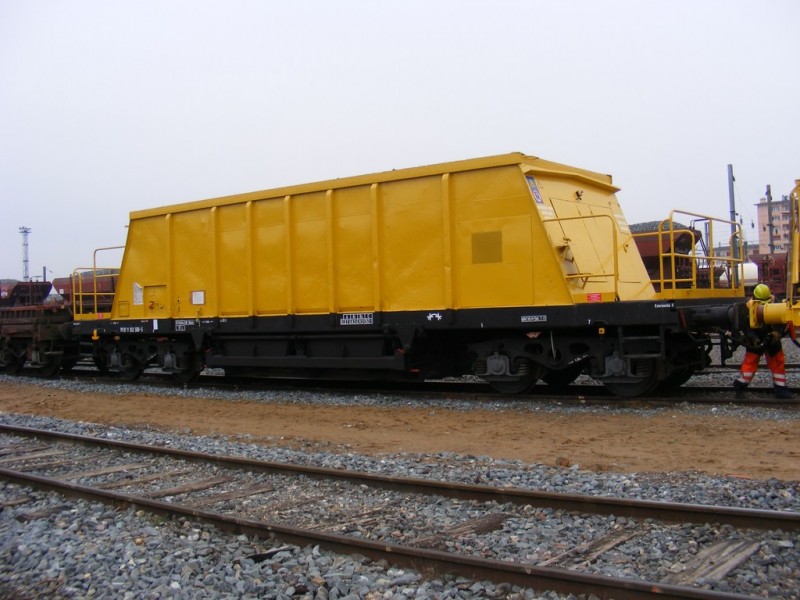 WAGON TREMIE DOSEUSE - 99 87 9 352 508 5 - TSO (1) (Copier).JPG