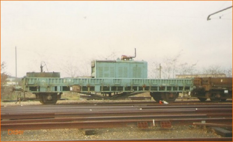 RT2NT181.jpg