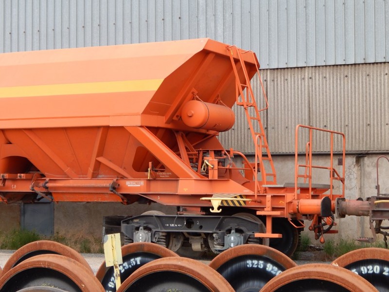 33 87 677 1 551 3 Fanps - COLAS RAIL (4) (Copier).JPG