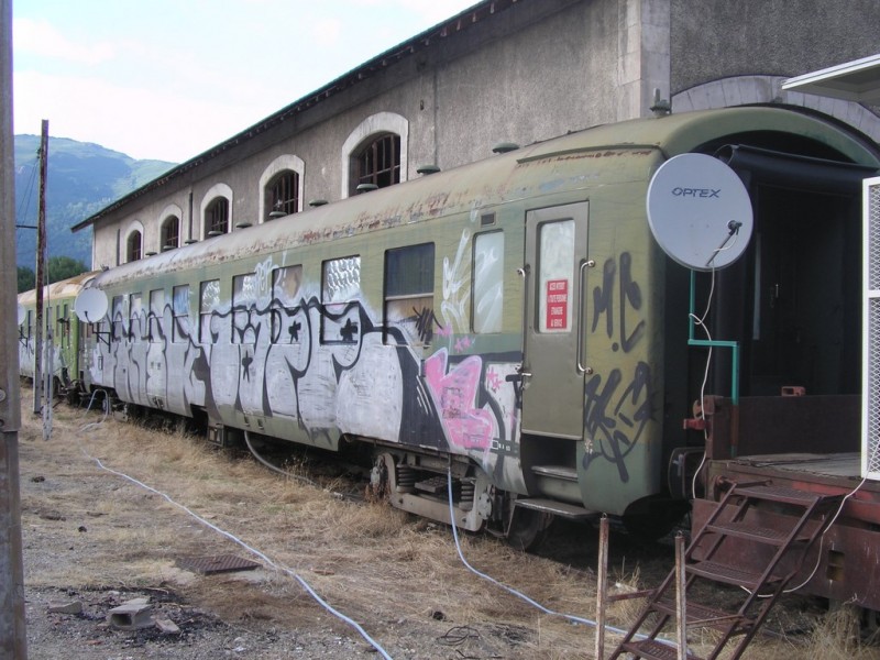 DEV - 80 87 979 2 118 2 Uas  H70-0  TL (1) (Copier).JPG