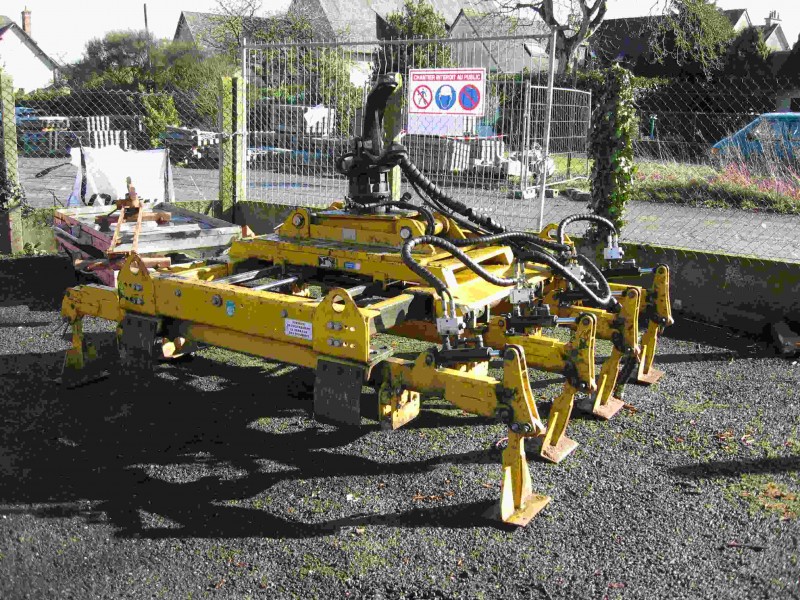 colas-rail_pince à traverses_a.JPG