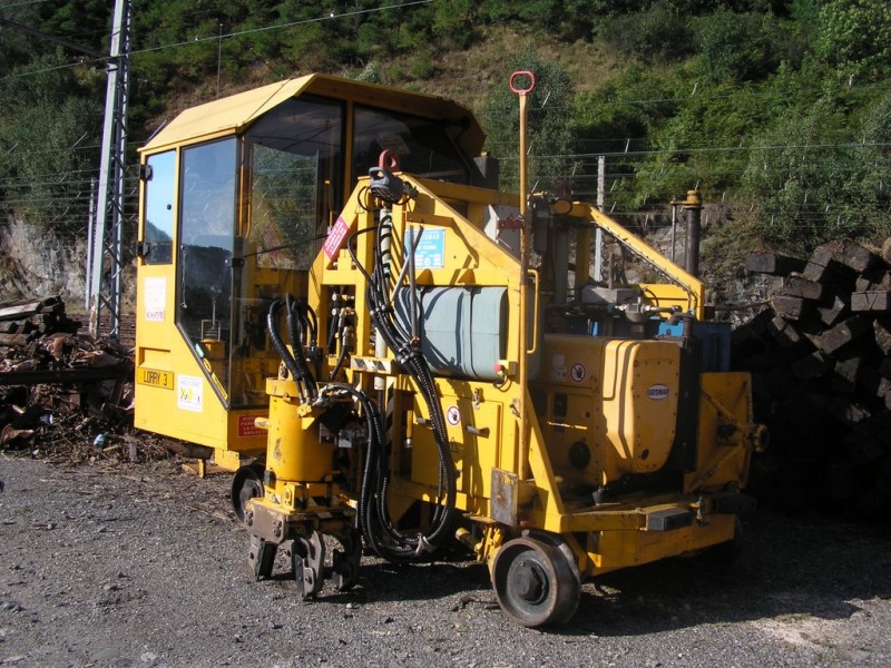 MRT 2 SR lorry 3 (Copier).JPG