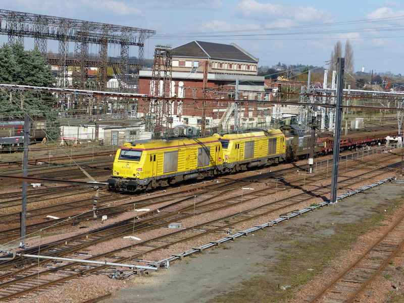 75080 (2014-03-05 St Pierre des Corps) Nord-Sud Ouest = 75091 + 66126 (1).jpg