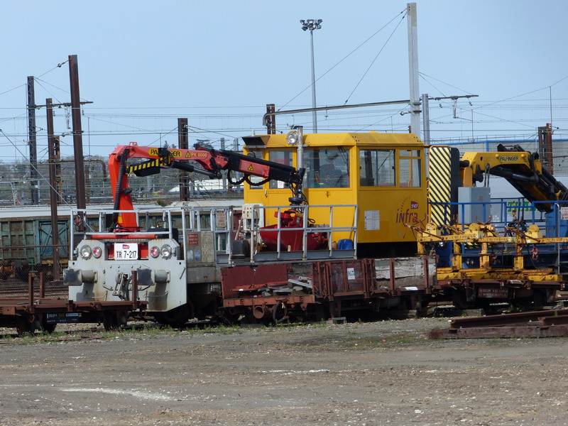 DU 84 P - TR 7-217 - 99 87 9 285 317-3 (2014-03-29 Crem DV13 St Pierre) (1).jpg