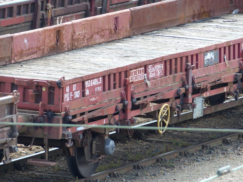 40 87 953 6 405-3 Us K39 2 F SNCF-PSL (2014-04-18 St Pierre des Corps) (2).jpg