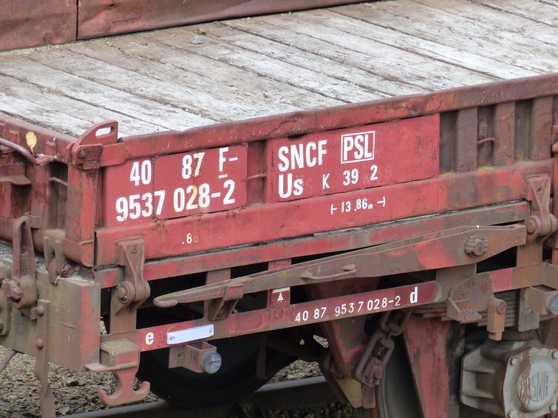40 87 953 7 028-2 Us K39 2 F SNCF-PSL (2014-04-23 St Pierre des Corps) (2).jpg
