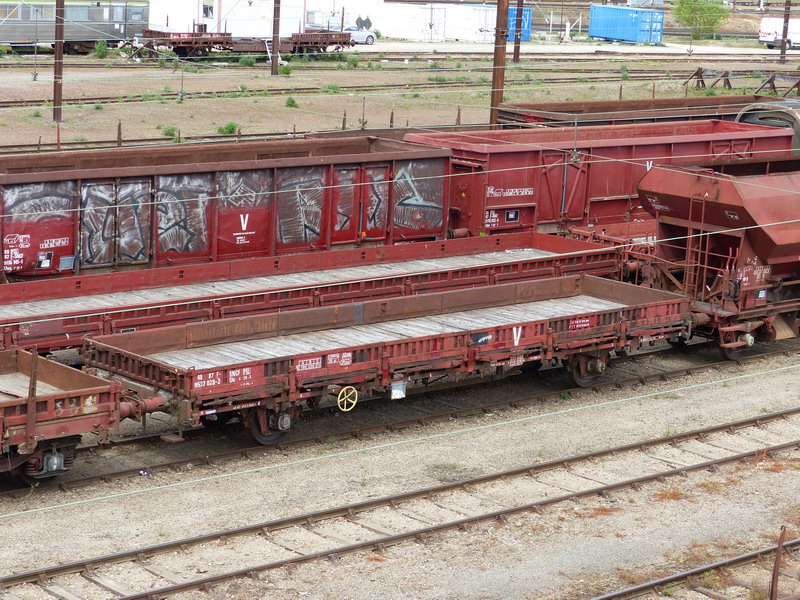 40 87 953 7 028-2 Us K39 2 F SNCF-PSL (2014-04-23 St Pierre des Corps) (1).jpg