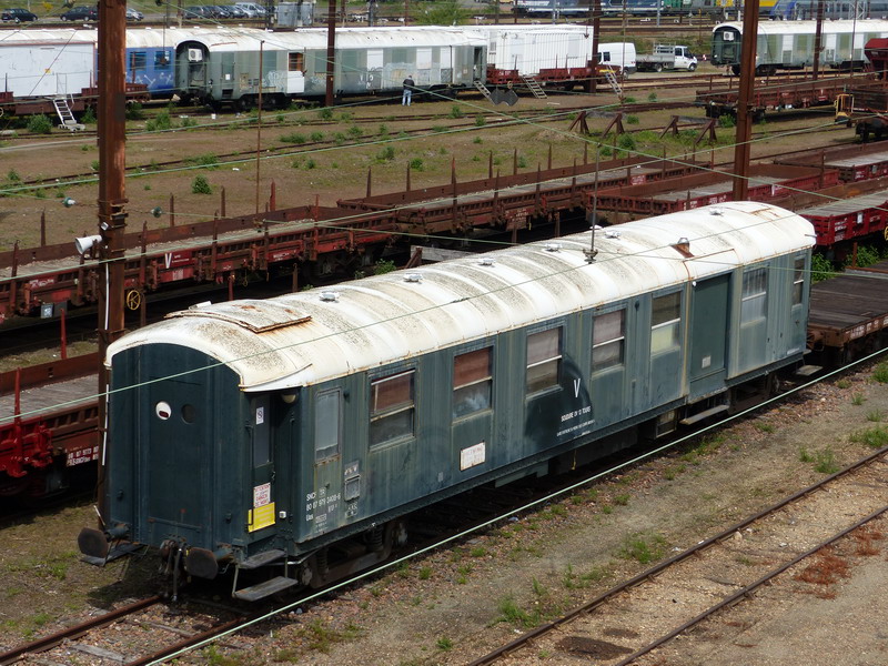 80 87 979 3 408-6 Uas H54 6 SNCF-TR (2014-04-30 St Pierre des Corps) (1).jpg