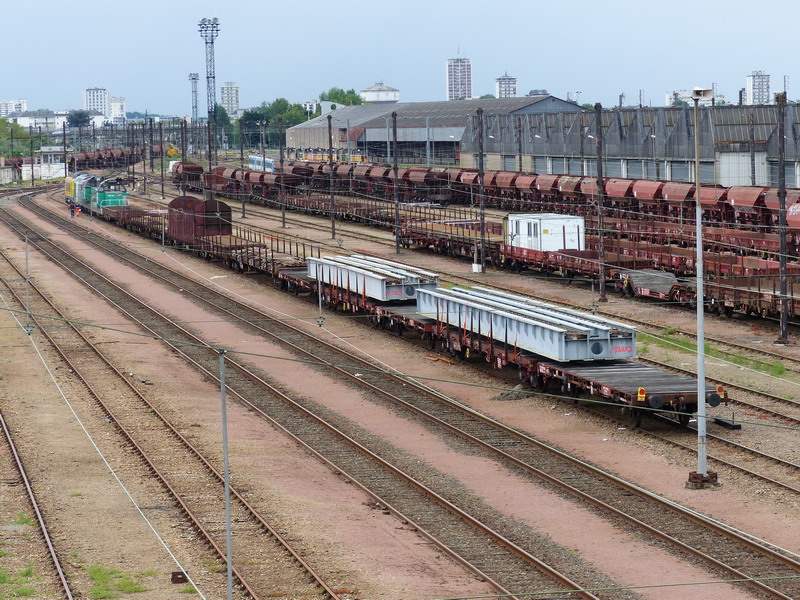 80 87 975 1 610-7 Uas R29 2 (2014-04-28 St Pierre des Corps) (1).JPG