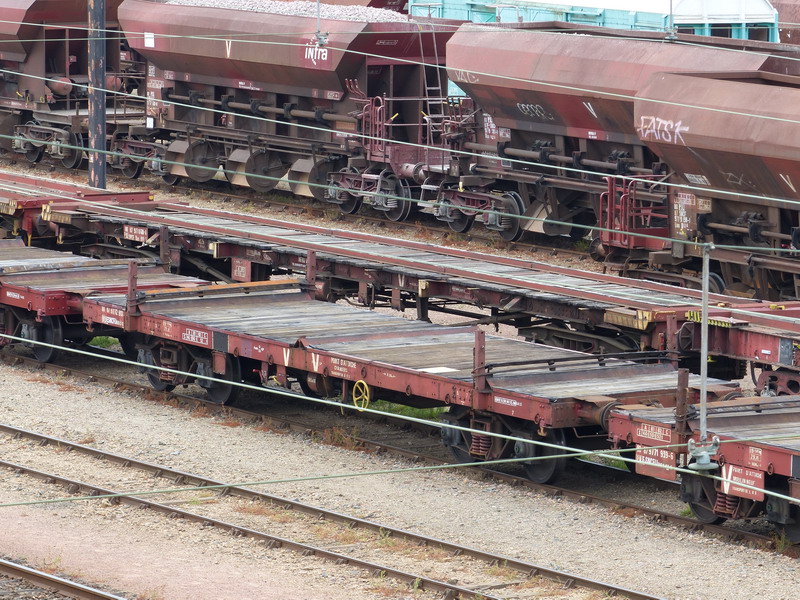 80 87 977 2 911-4 Uas S03 6 F SNCF-BD (2014-04-24 St Pierre des Corps) LRS N°30 (1).jpg