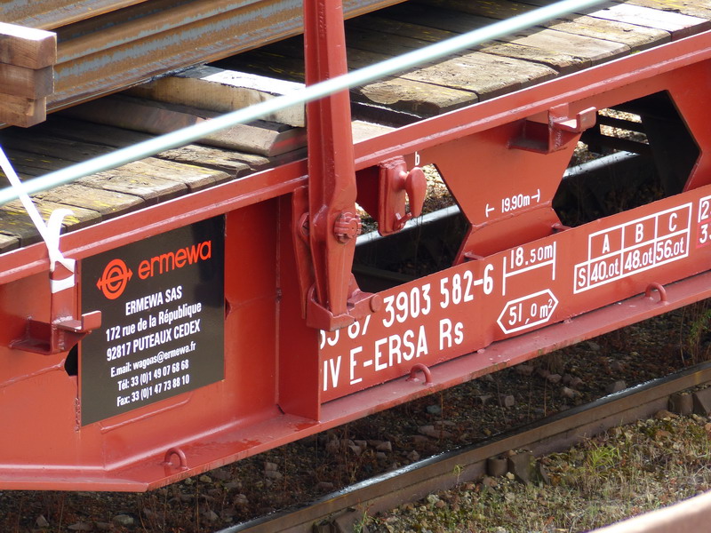 33 87 390 3 582-6 RS RIV F-SNCF(2014-05-12 St Pierre des Corps) (2).jpg