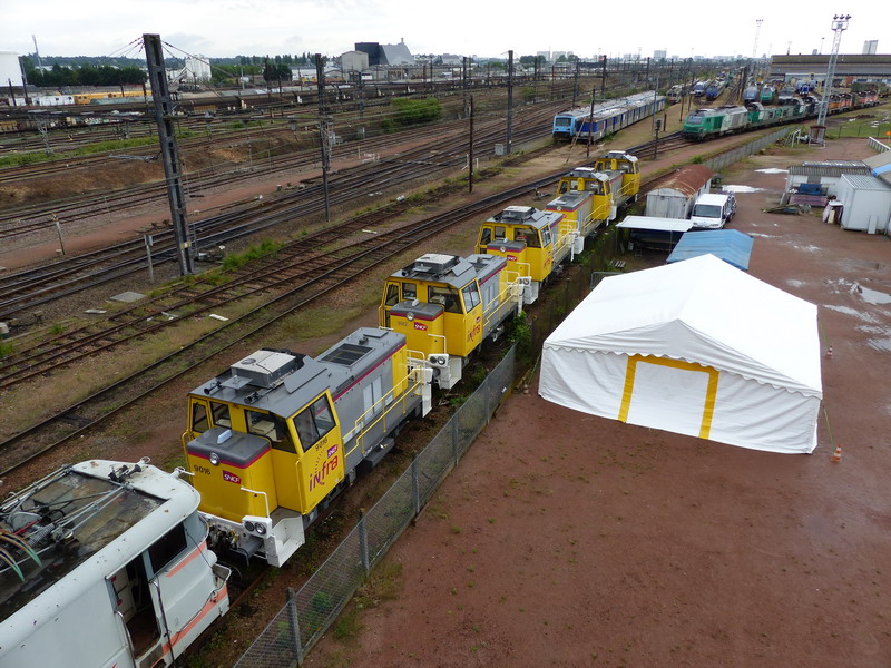 Y 9002 (2014-05-25 dépôt de St Pierre des Corps) (2).jpg