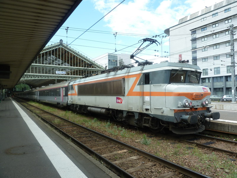 22383 (2014-05-24 gare de Tours) 4505-4416 (4).jpg