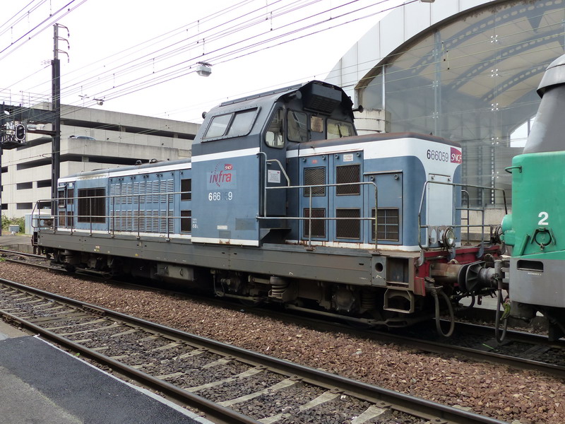 66059 (2014-06-02 gare de St Pierre des Corps) (3).jpg