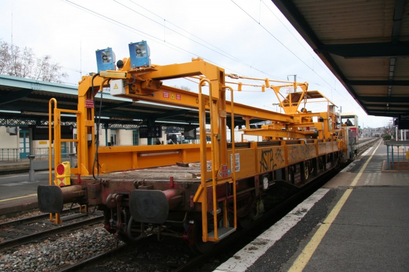 Uas W74 80 87 979 8 104-6 Moulins 01-2007 12 reduit.JPG