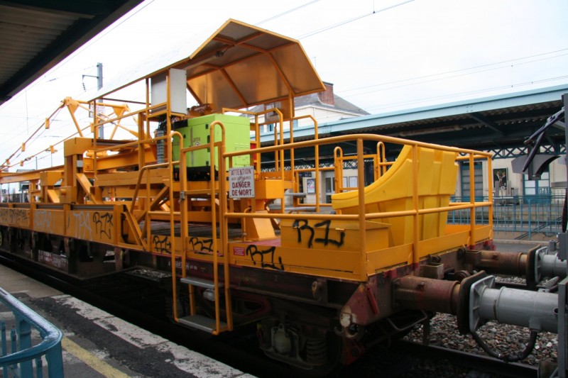 Uas W74 80 87 979 8 104-6 Moulins 01-2007 15 reduit.JPG