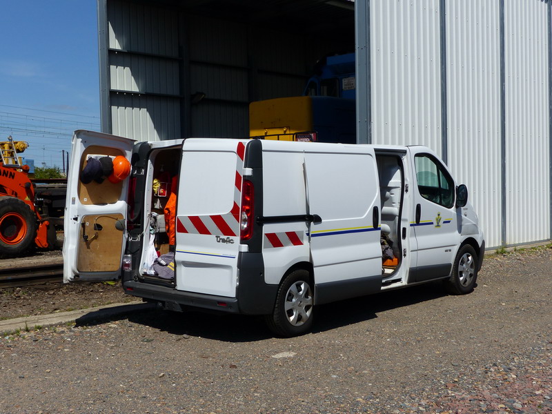 Vecchietti Renault Trafic dCi 115 (2014-06-05 Vecchietti) (2).jpg