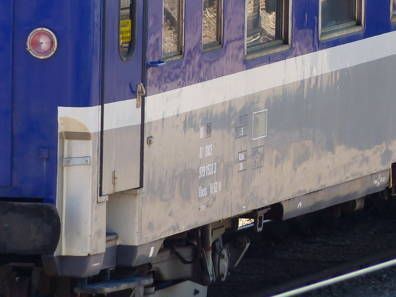 80 87 979 1 533-3 Uass H 52 0 SNCF-RN (2014-06-13 St Pierre des Corps) (2).jpg