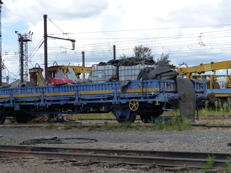 Wagon Plat essieux K50 Vecchietti (2014-06-14 St Pierre des Corps).jpg