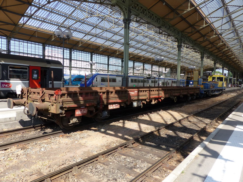 DU 94 B - 8 149 TR (2014-06-18 gare de Tours) V.D (6).jpg