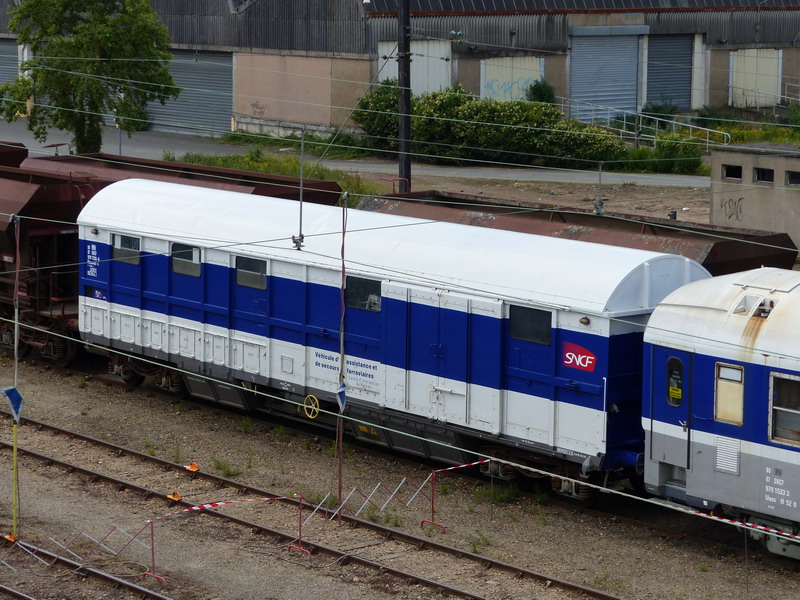 80 87 979 1 520-9 Uass H52 6 SNCF-RN (2014-06-20 St Pierre des Corps) (2).jpg