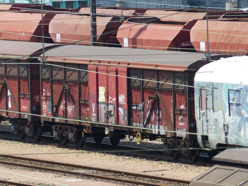 80 87 979 2 443-4 Uas H54 2 SNCF-LY (2014-06-24 St Pierre des Corps) (1).jpg