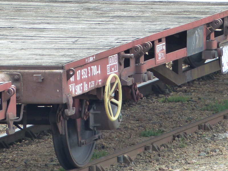 40 87 952 3 780-4 Us K25 1 SNCF-PN (2014-04-02 St Pierre des Corps) (2).jpg