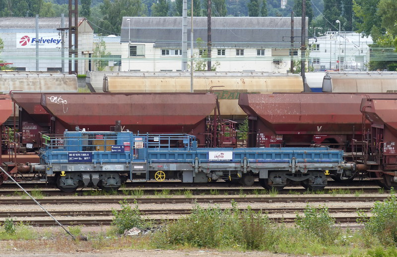 80 87 979 7 805-9 Uas W69 2 SNCF-RO (2014-07-04 SPC) WP5 (1).jpg