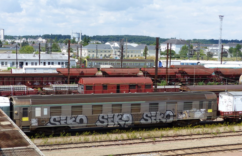 80 87 979 3 309-6 Uas H55 0 F SNCF-NT (2014-07-11 St Pierre des Corps) (1).jpg