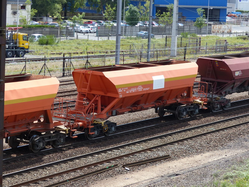 33 87 677 1 573-7 Fanps TEN+RIV F (2014-07-07 SPC) Colas Rail.jpg
