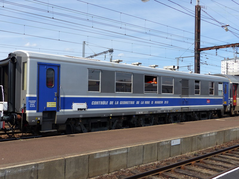 Train Mauzin 213 (2014-08-05 SPC gare) (2).jpg