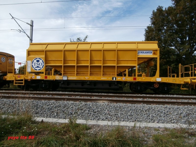 WTR 99 87 9 352 593-7=1.JPG